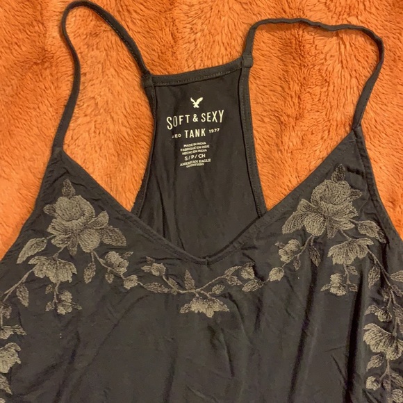 American Eagle Soft & Sexy Tank Top SZ Small V neck floral embroidery - Picture 2 of 4